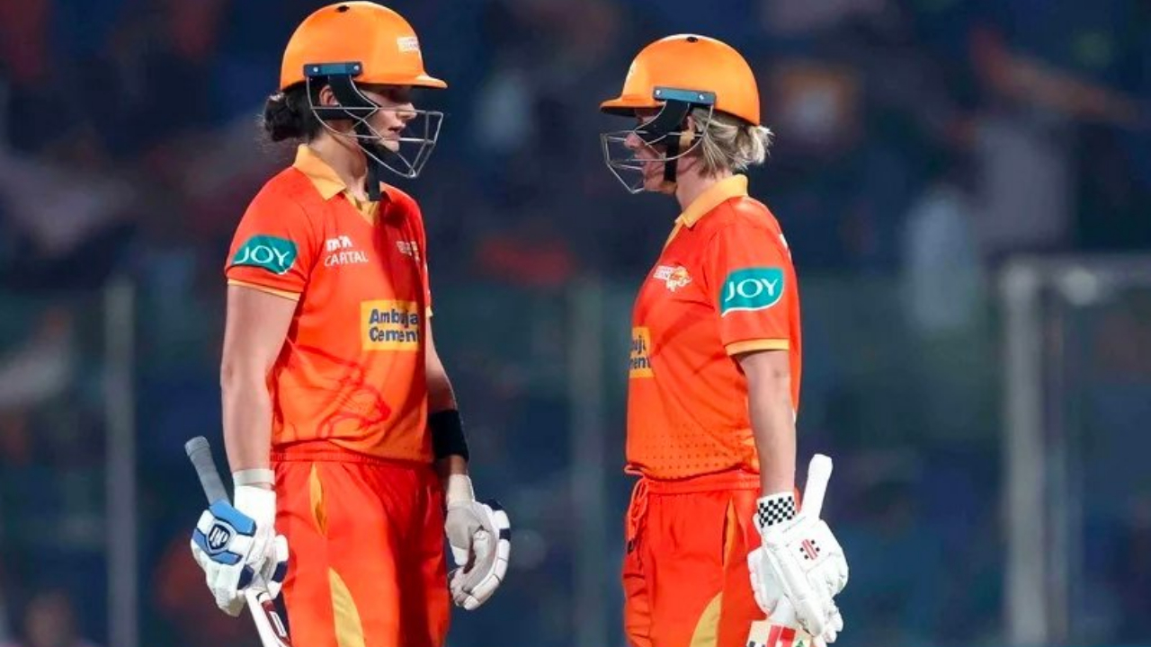 WPL 2024 | తప్పక గెలవాల్సిన మ్యాచ్లో చెలరేగిన లారా, మూనీ..  ఆర్సీబీ ఎదుట భారీ లక్ష్యం