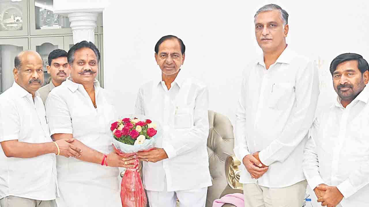 బీఆర్‌ఎస్‌ జహీరాబాద్‌ ఎంపీ అభ్యర్థిగా గాలి అనిల్‌కుమార్‌