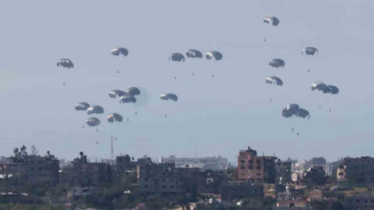 Gaza | గాజాలో విషాదం.. సాయం కోసం పంపిన పారాచూట్‌ విఫలమై ఐదుగురు మృతి