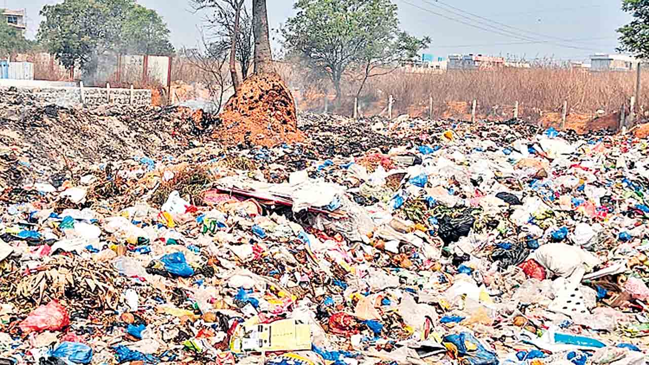 ‘చె’త్తశుద్ధేదీ..?