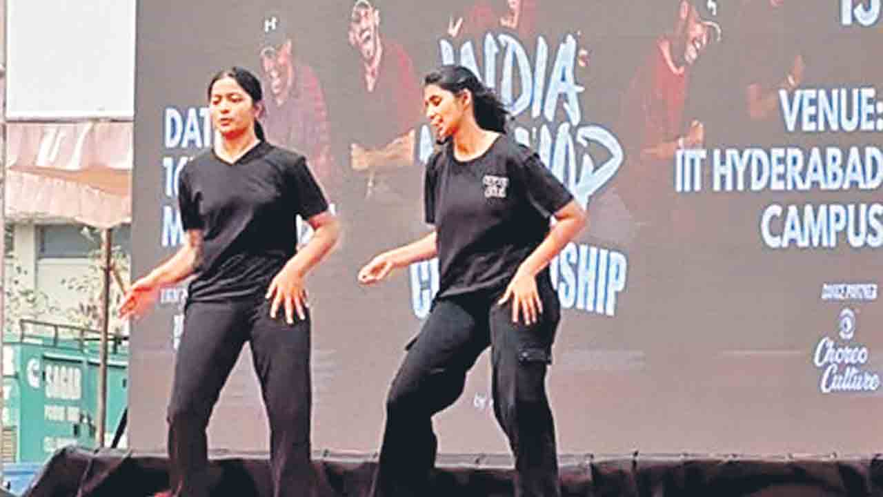 ఐఐటీహెచ్‌లో ఎలాన్‌ వేడుకలు