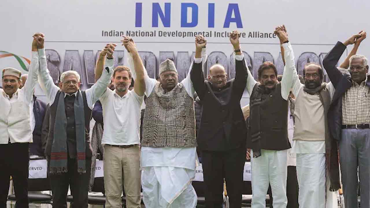 INDIA Bloc | కేజ్రీవాల్‌ అరెస్టుకు వ్యతిరేకంగా.. రాంలీలా మైదానంలో ఇండియా కూటమి మెగా ర్యాలీ