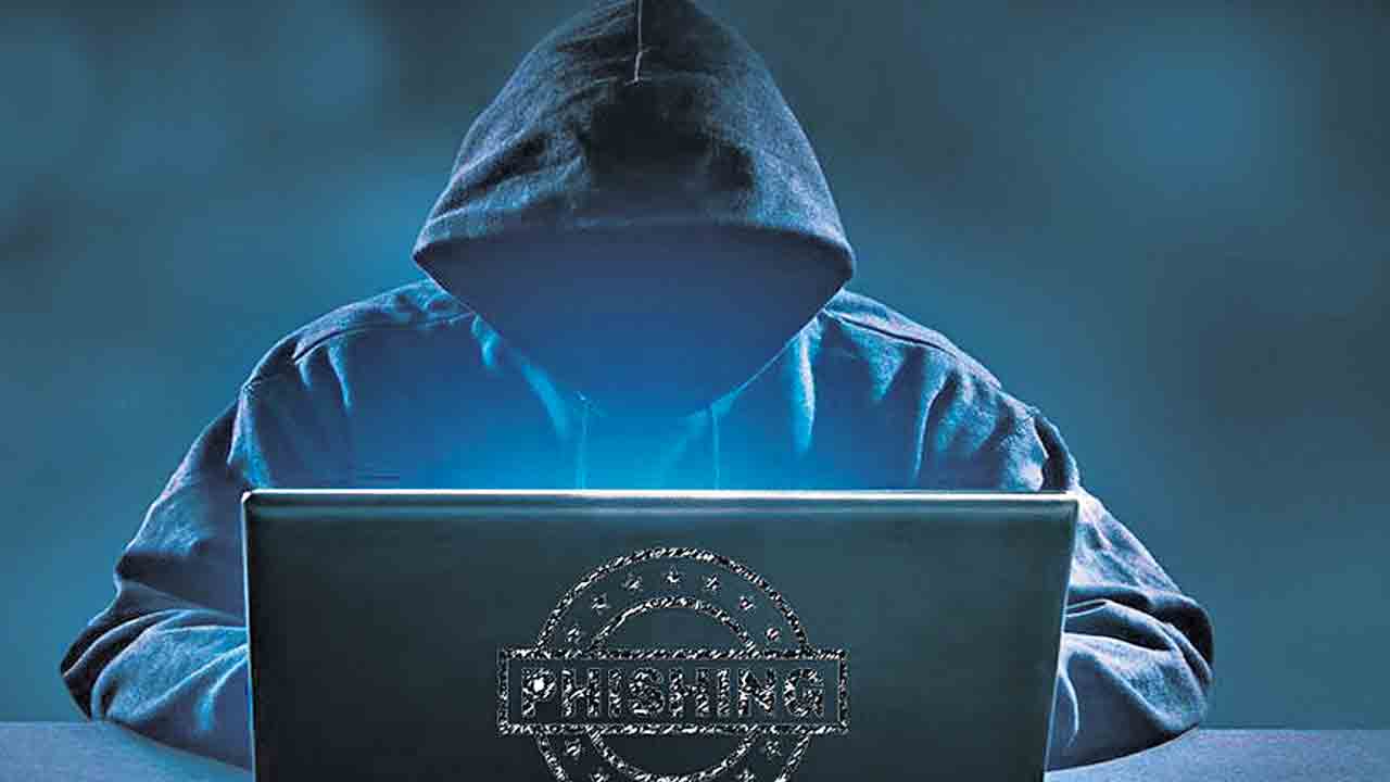 Cyber Crime | అక్రమ దందా అంటూ.. డిజిటల్‌ లాక్‌!