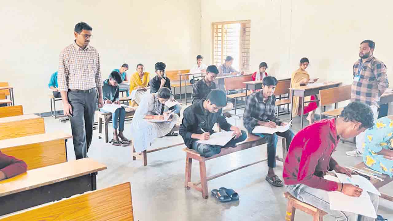 ముగిసిన ఇంటర్ మొదటి సంవత్సరం పరీక్షలు