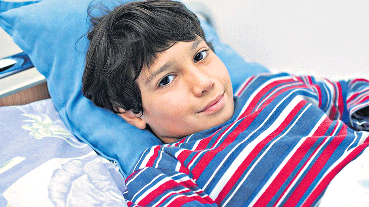 Health Tips | మా బాబు పాలు ఎక్కువగా తాగుతాడు.. చూసినవాళ్లు తెల్లకామెర్లు అంటున్నారు..