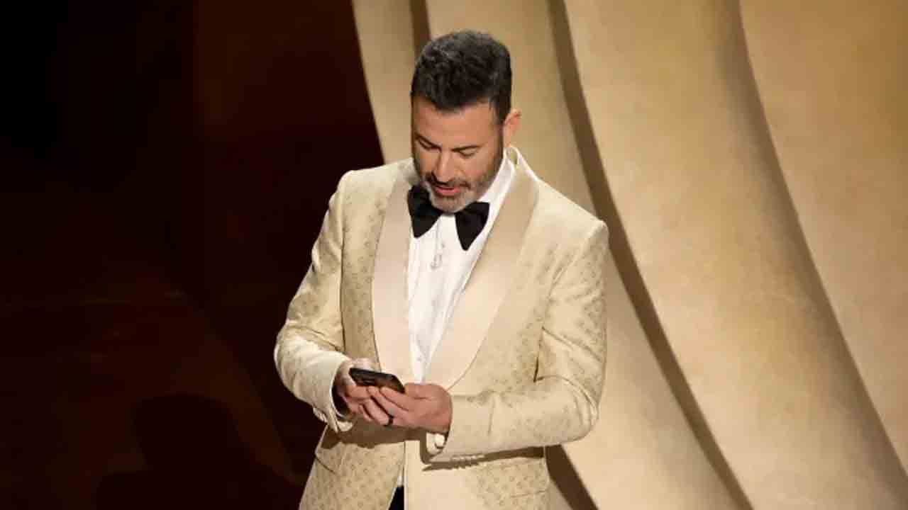 ట్రంప్‌ పరువు తీసిన ఆస్కార్‌ వ్యాఖ్యాత