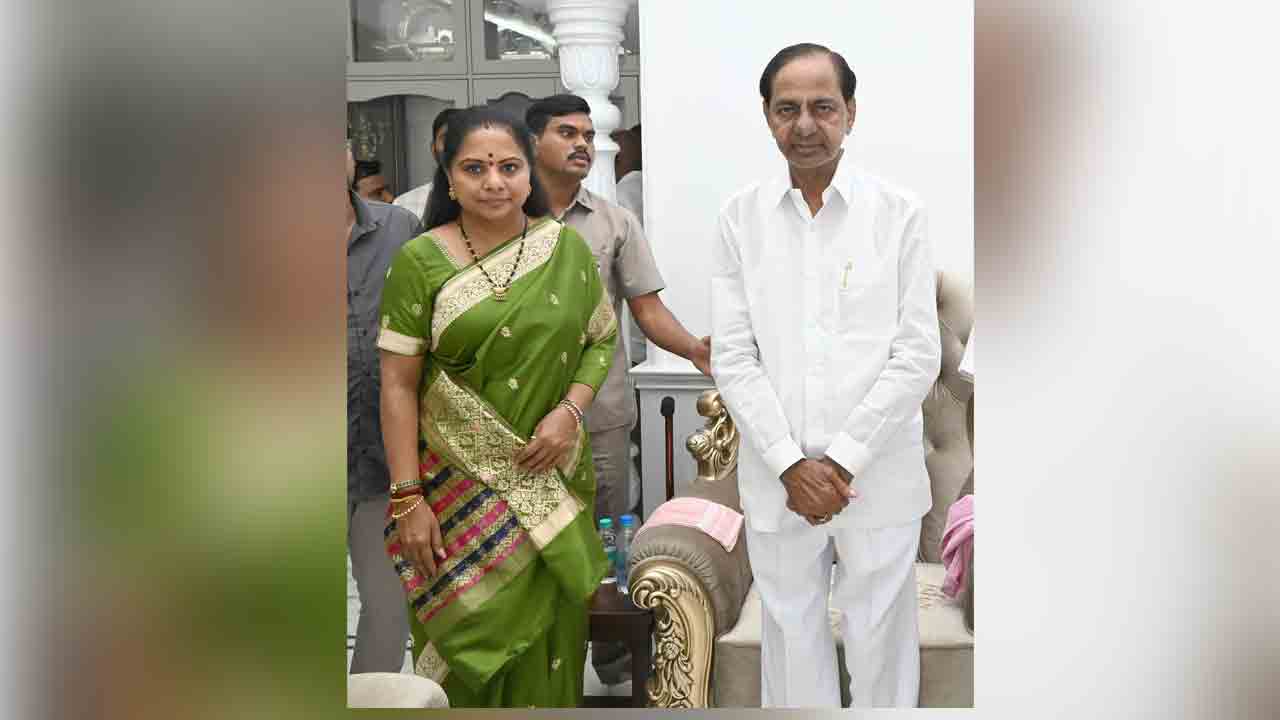 MLC Kavitha | కేసీఆర్‌ ఆశీర్వాదం తీసుకున్న ఎమ్మెల్సీ కవిత
