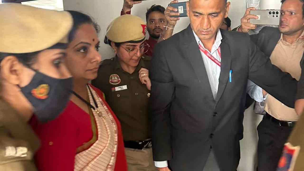 MLC Kavitha | ఢిల్లీ లిక్కర్‌ కేసు.. రౌస్‌ అవెన్యూ కోర్టుకు ఎమ్మెల్సీ కవిత