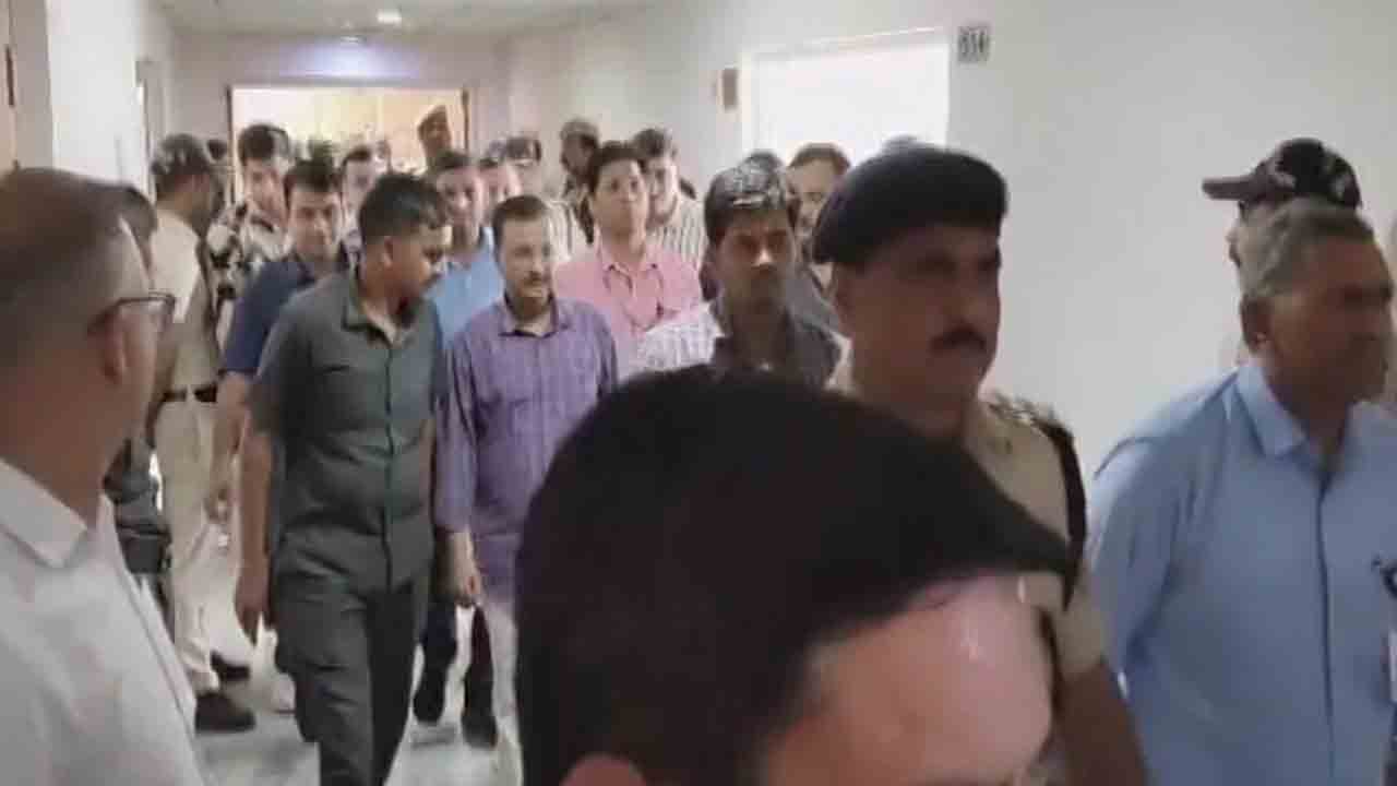 Arvind Kejriwal | రౌస్‌ అవెన్యూ కోర్టులో కేజ్రీవాల్‌ను హాజరుపర్చిన ఈడీ.. తీర్పుపై ఉత్కంఠ