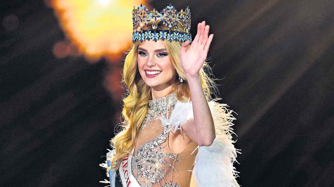 Krystyna Pyszková | ప్రపంచ సుందరిగా క్రిస్టినా పిస్కోవా.. గ్రాండ్‌ ఫినాలేలో నిష్క్రమించిన సిని శెట్టి