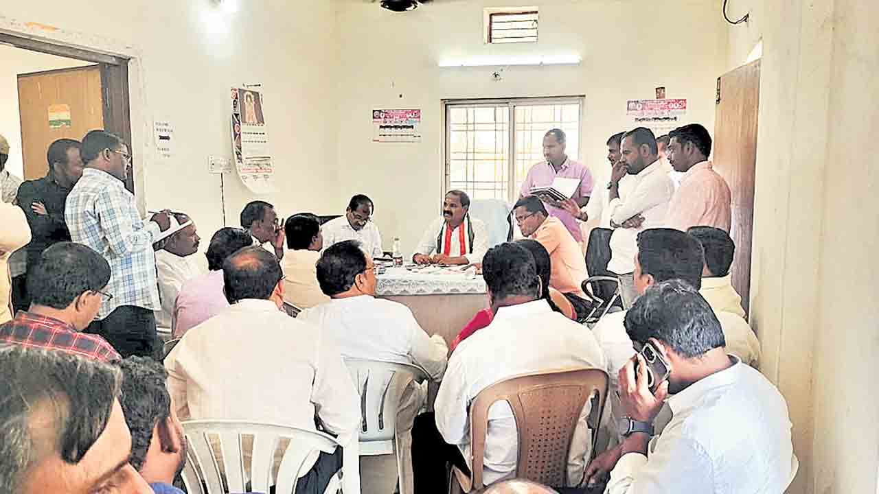 రైతులకు ఇబ్బంది కలిగించొద్దు