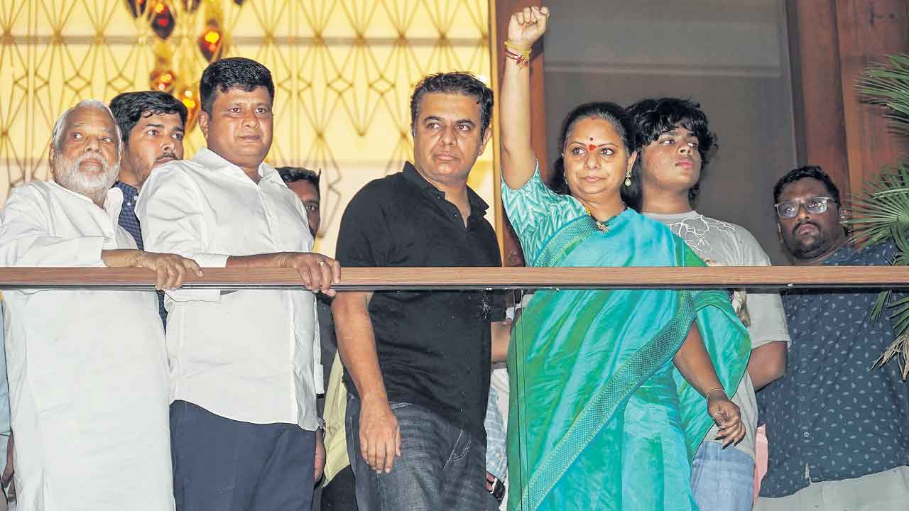 MLC Kavitha | సుప్రీంకోర్టులో రిట్‌ పిటిషన్‌ను వెనక్కి తీసుకున్న ఎమ్మెల్సీ కవిత