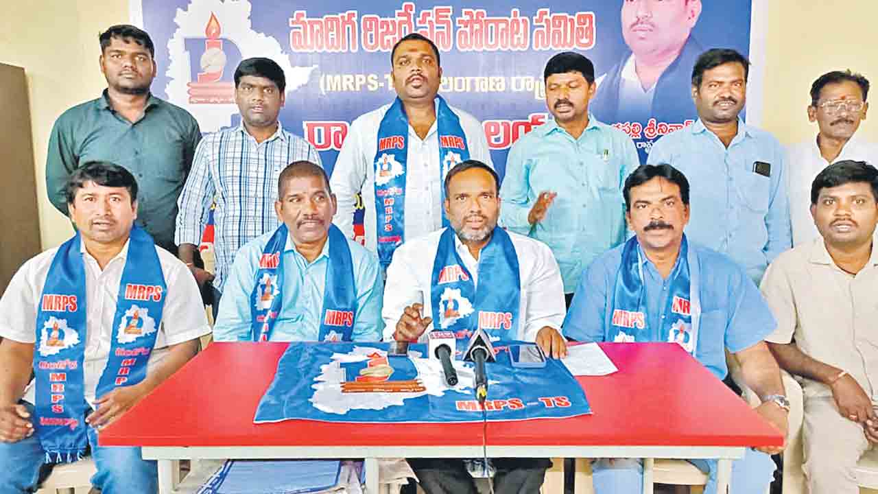 సదాలక్ష్మి విగ్రహాన్ని ట్యాంక్‌బండ్‌పై పెట్టాలి