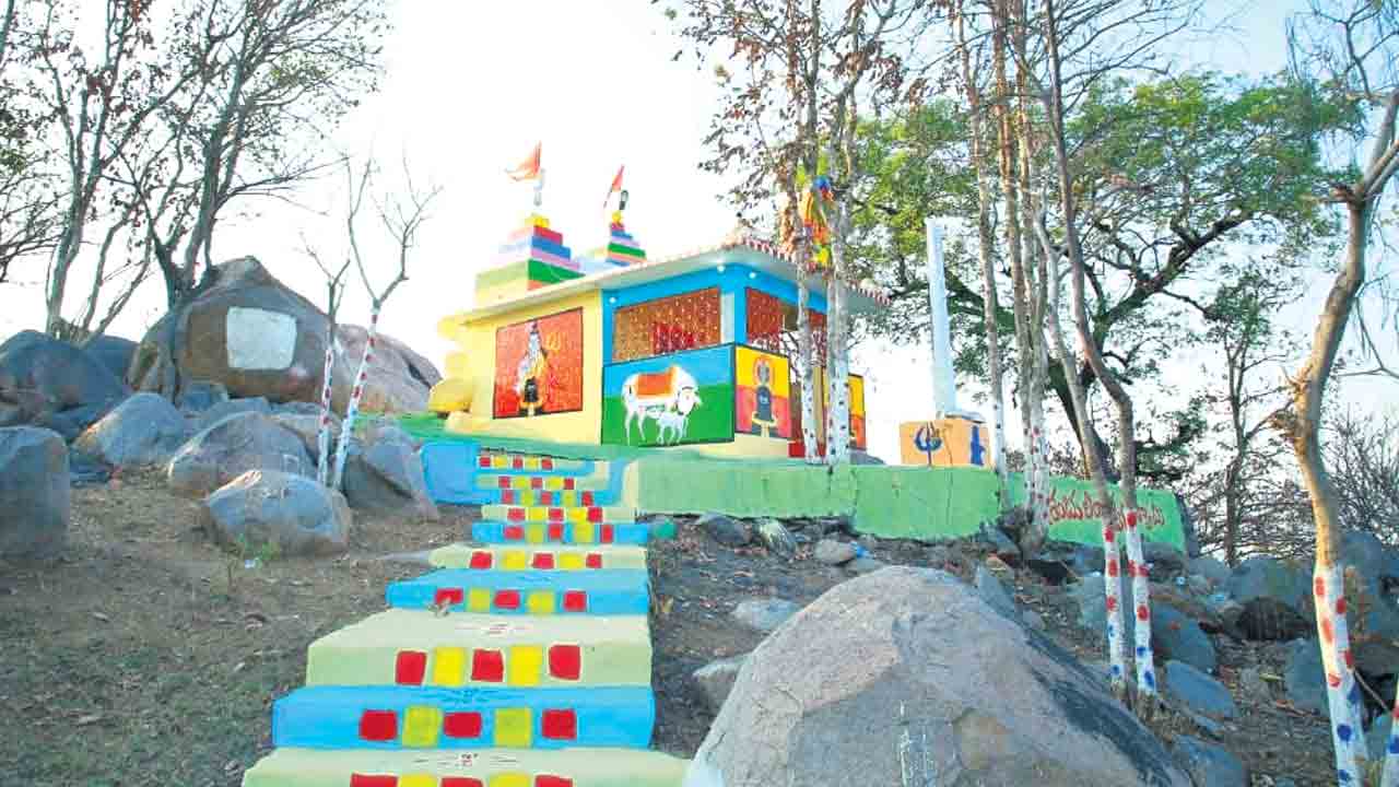 ఉత్సవాలకు ముస్తాబైన శంభులింగేశ్వరాలయం