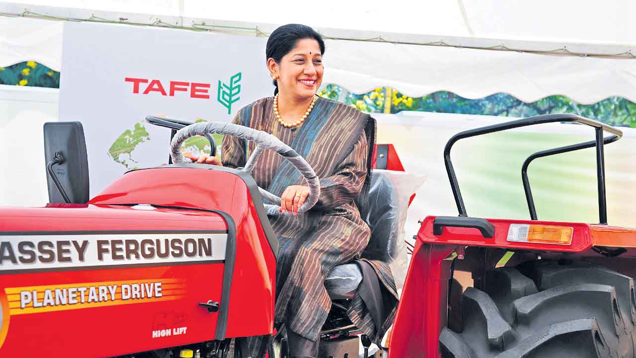 Mallika Srinivasan | బిజినెస్‌ టఫ్ఫే.. మల్లిక మేడ్ ఈజీ