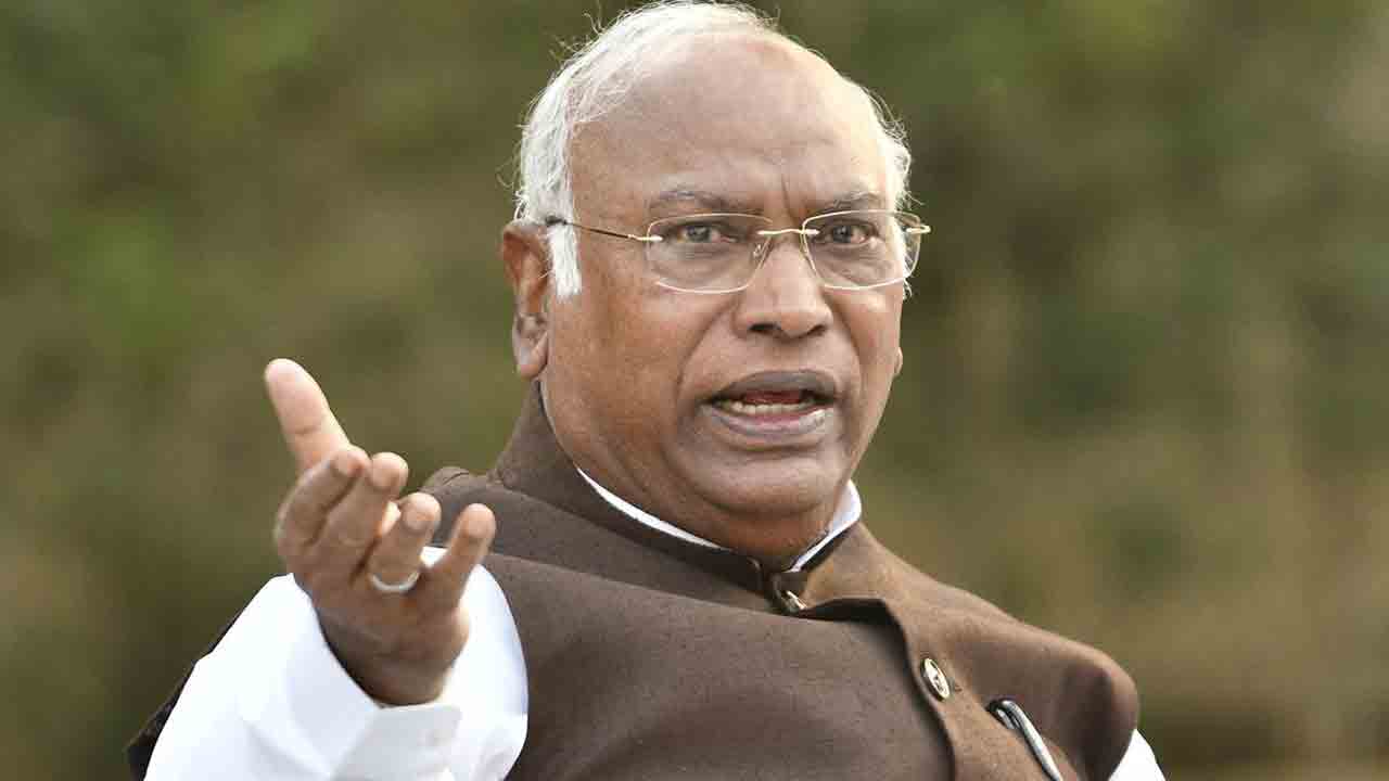 Mallikarjun Kharge | ఇప్పుడు నాకు 83 ఏళ్లు.. అందుకే ఈ నిర్ణయం : మల్లికార్జున ఖర్గే