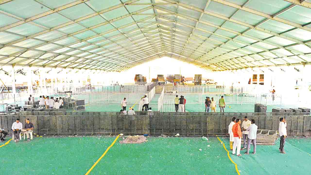 ప్రధాని సభకు భారీ ఏర్పాట్లు