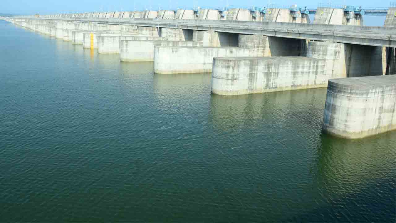Medigadda Barrage | మేడిగడ్డ బరాజ్కు భారీగా వరద
