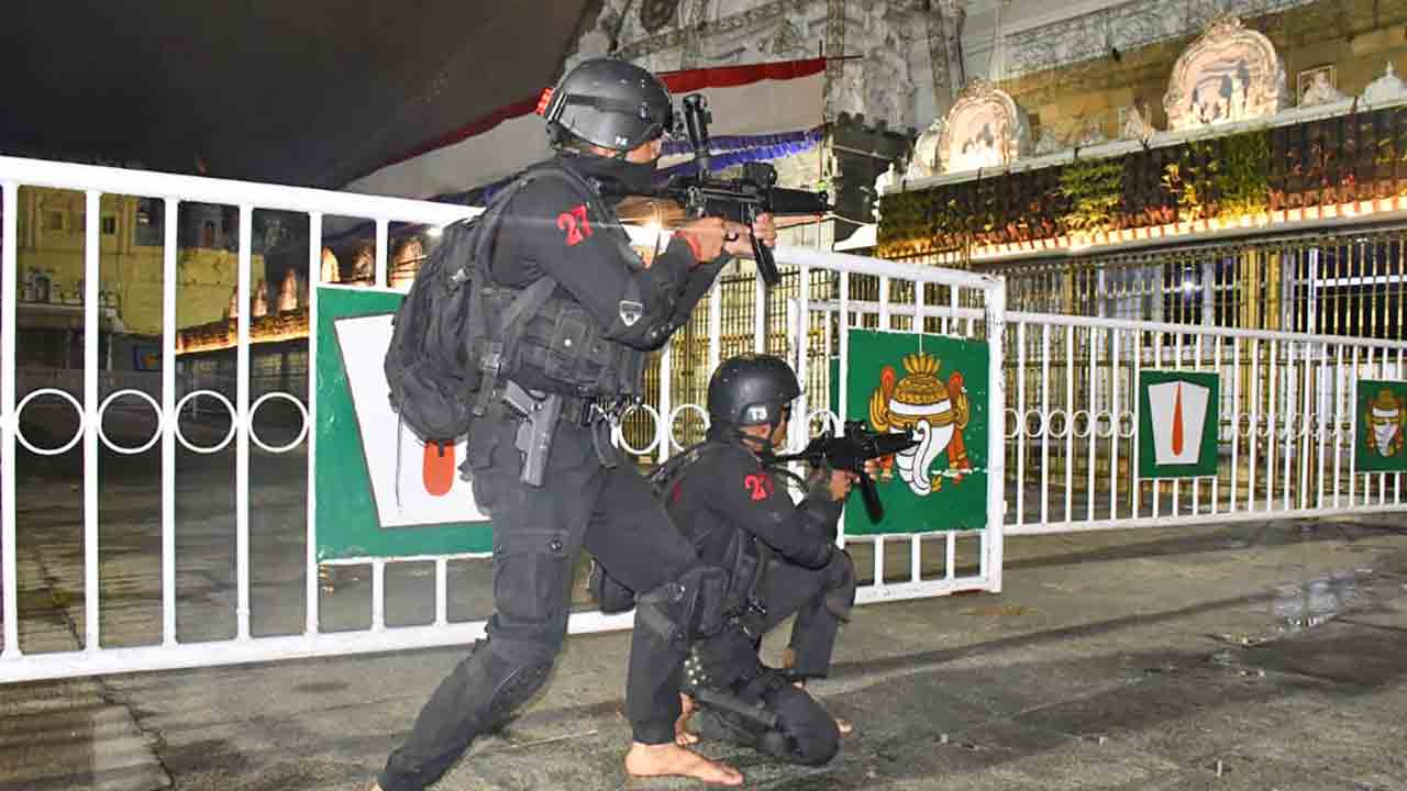 Octopus mock drill | తిరుమ‌ల శ్రీవారి ఆలయంలో ఆక్టోపస్ దళం మాక్ డ్రిల్