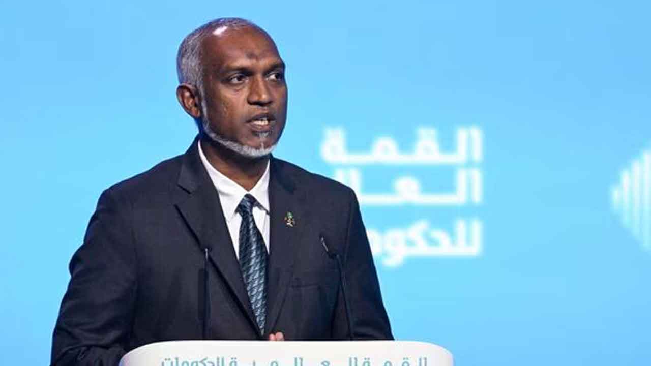 సివిల్‌ దుస్తుల్లోనూ ఉండొద్దు