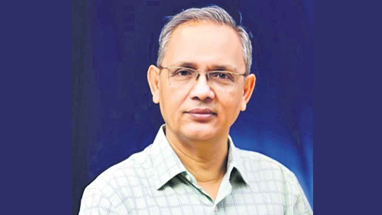 నాగరాజు సురేంద్రకు కేంద్ర సాహిత్య అవార్డు