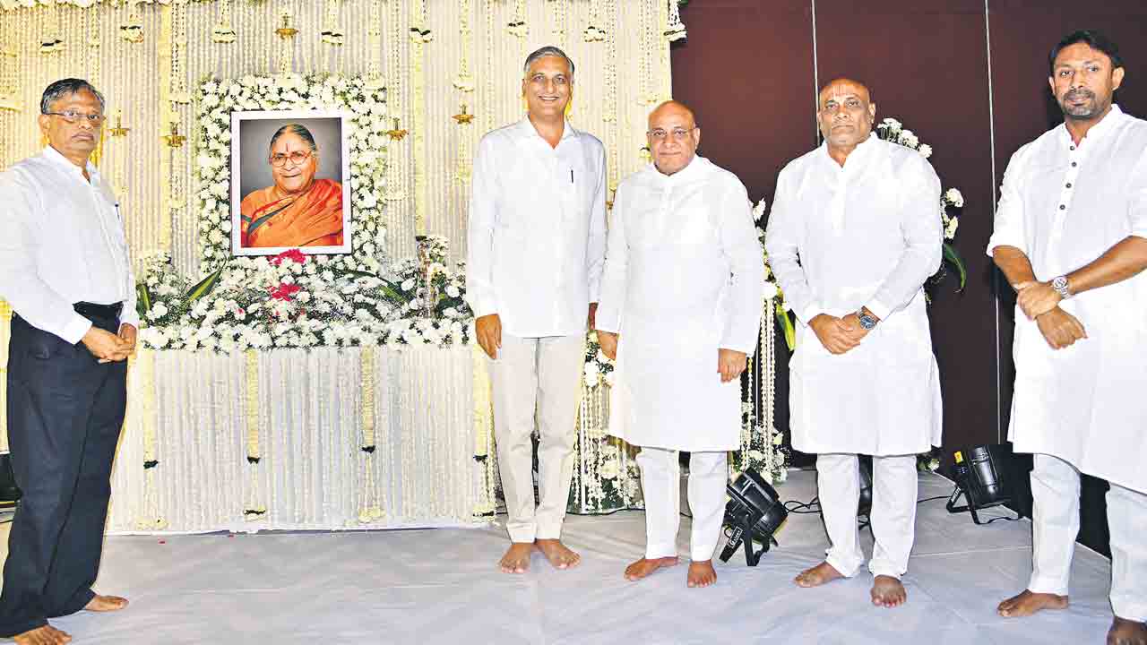 దీవకొండ ఆండాళమ్మకు ఘన నివాళి