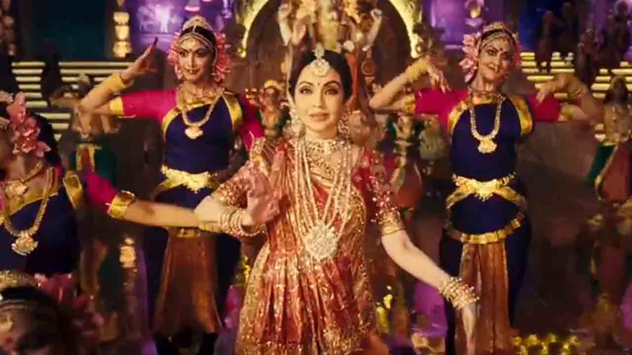 Nita Ambani | సంప్రదాయ నృత్యంతో ఆకట్టుకున్న నీతా అంబానీ.. VIDEO