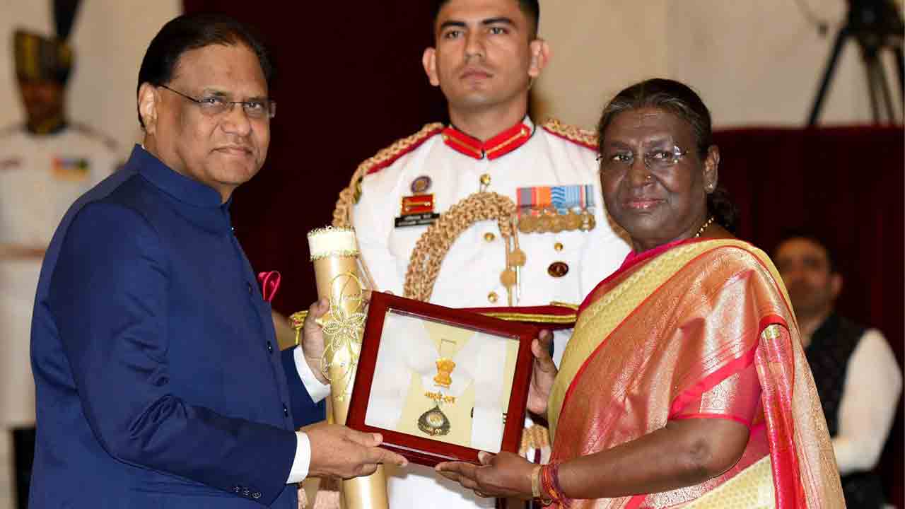 పీవీకి భారతరత్న ప్రదానం