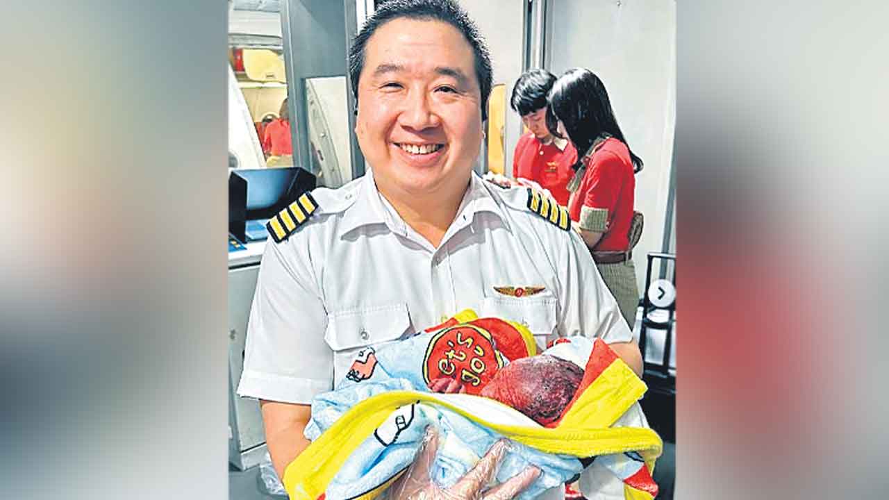 స్కై.. బార్న్‌ ఇన్‌ ది ఎయిర్‌