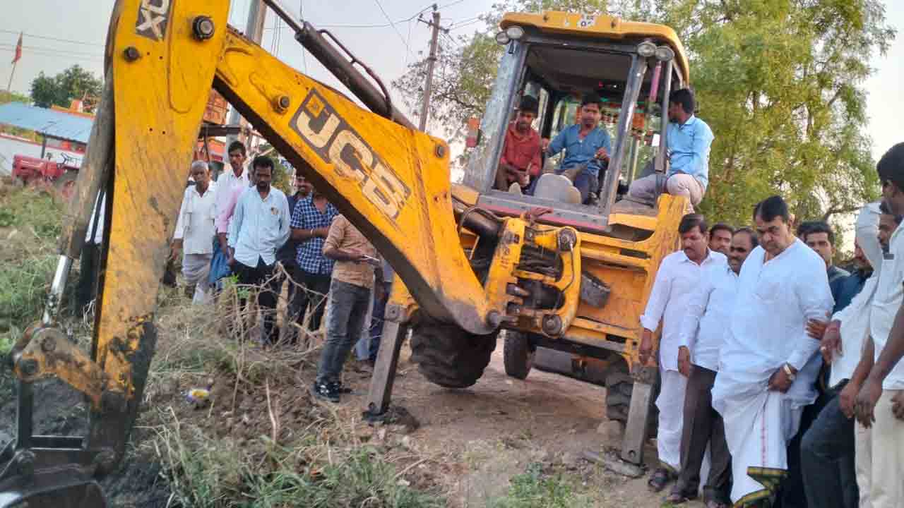 పంటలను ఎండనివ్వం