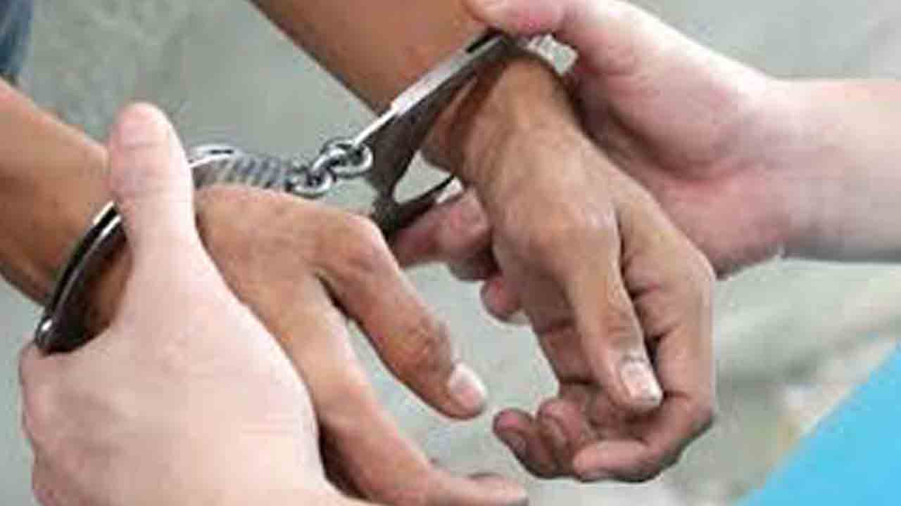 Cheating | పెట్టుబడి పేరుతో రూ.6 కోట్లు మోసం, ఇద్దరి అరెస్ట్