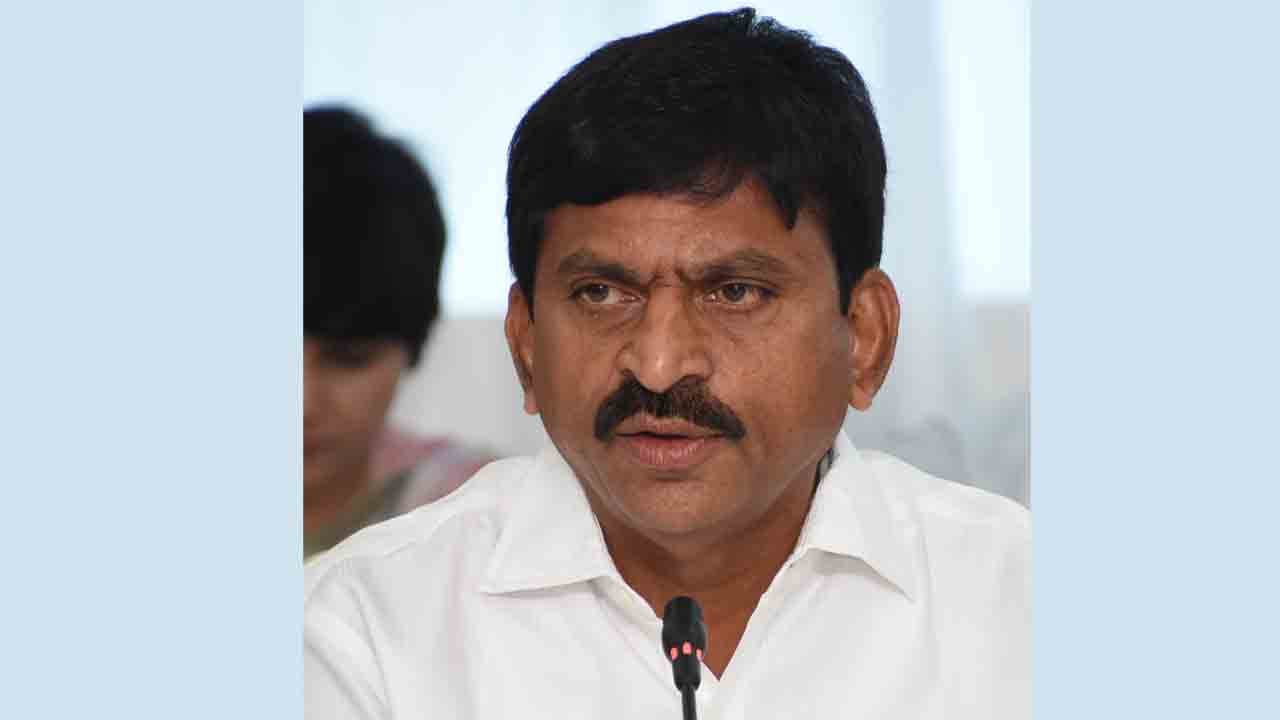 Minister Ponguleti | సాగర్‌లో నిల్వ లేదు.. పంటలకు నీళ్లు ఇవ్వలేం: మంత్రి పొంగులేటి