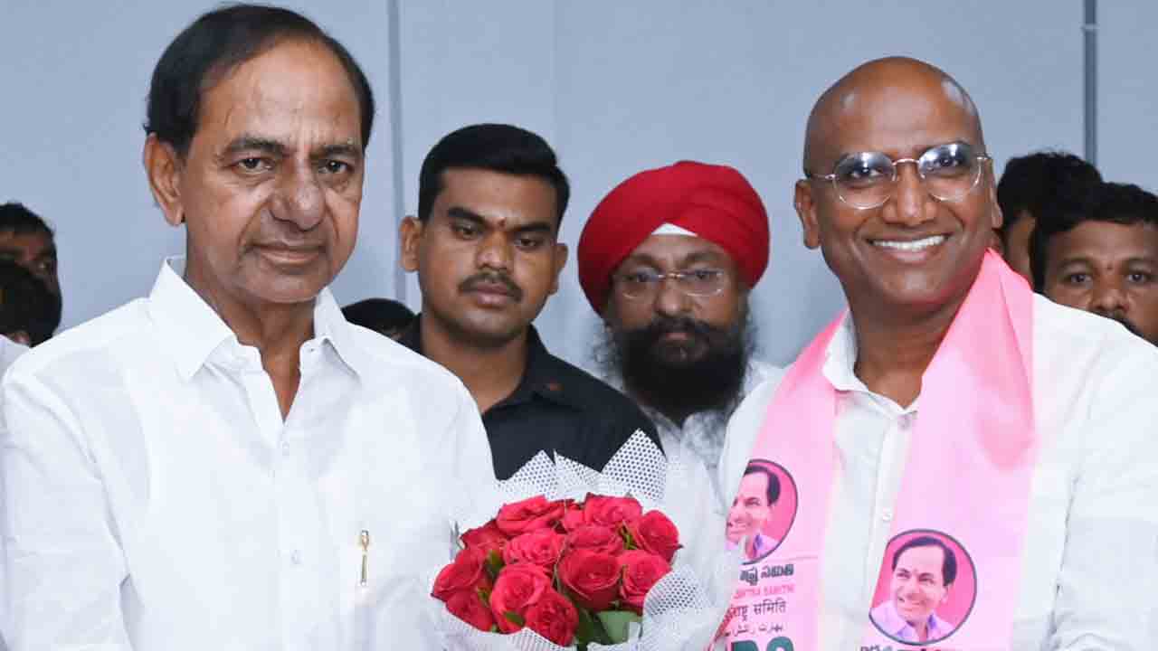 గుడ్డిగా వ్యతిరేకిద్దామా?