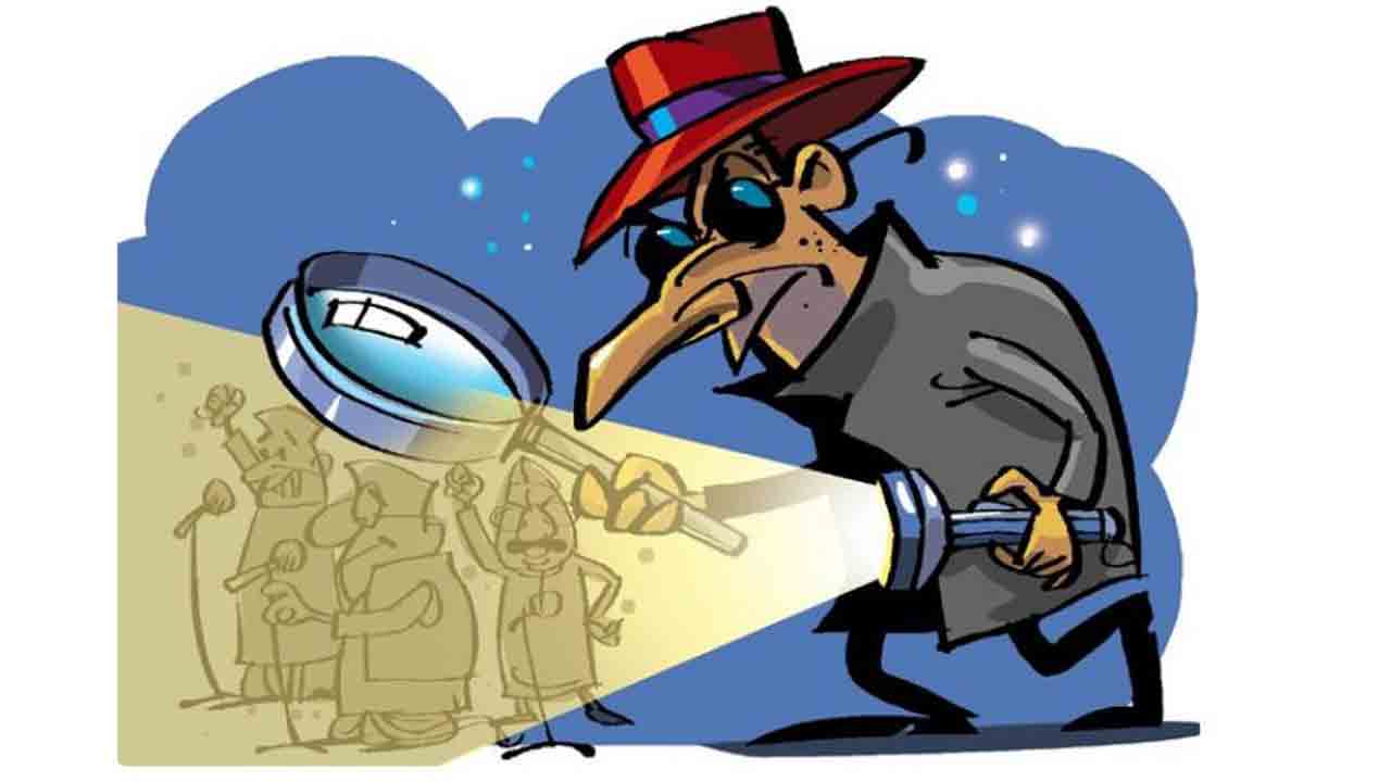 ప్రత్యర్థులపై ప్రైవేటు నిఘా