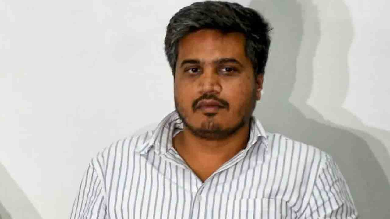 Rohit Pawar | శరద్ పవార్‍తో టచ్‌లో 18 మంది ఎమ్మెల్యేలు.. ఎన్సీపీ అధినేత మనుమడు రోహిన్ పవార్ సంచలన వ్యాఖ్యలు