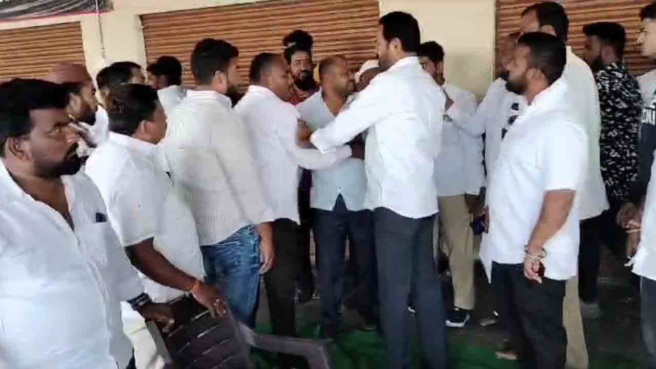 కొత్తూరు కాంగ్రెస్‌లో చేరికల లొల్లి