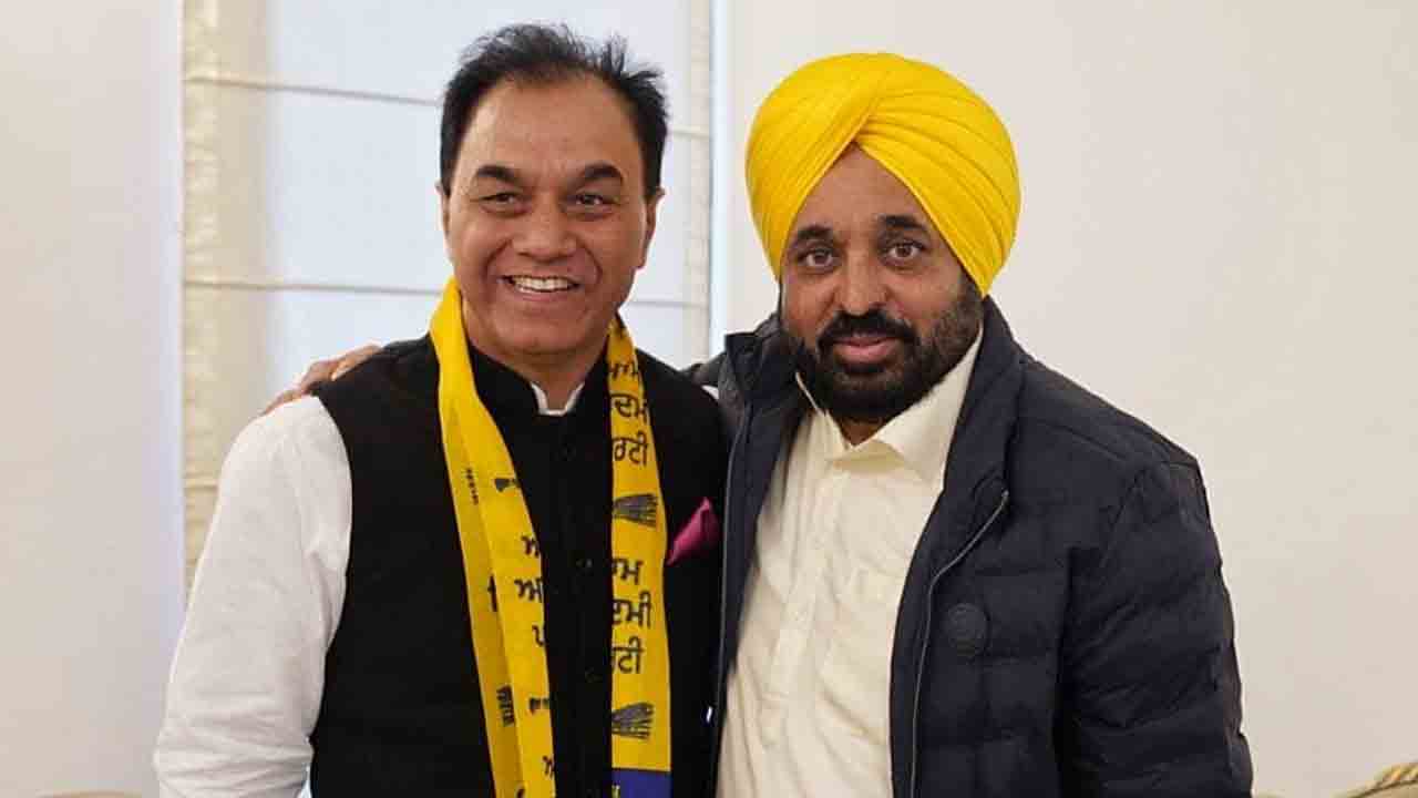 Congress leader | పంజాబ్‌లో కాంగ్రెస్‌కు షాక్‌.. పార్టీని వీడి ఆప్‌లో చేరిన ఎమ్మెల్యే