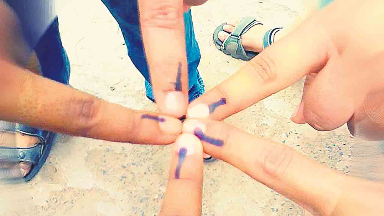 Graduate MLC Elections | గ్రాడ్యుయేట్‌ ఓటర్‌ నమోదుకు గడువు పొడిగించండి.. సీఈవోకు విజ్ఞ‌ప్తి