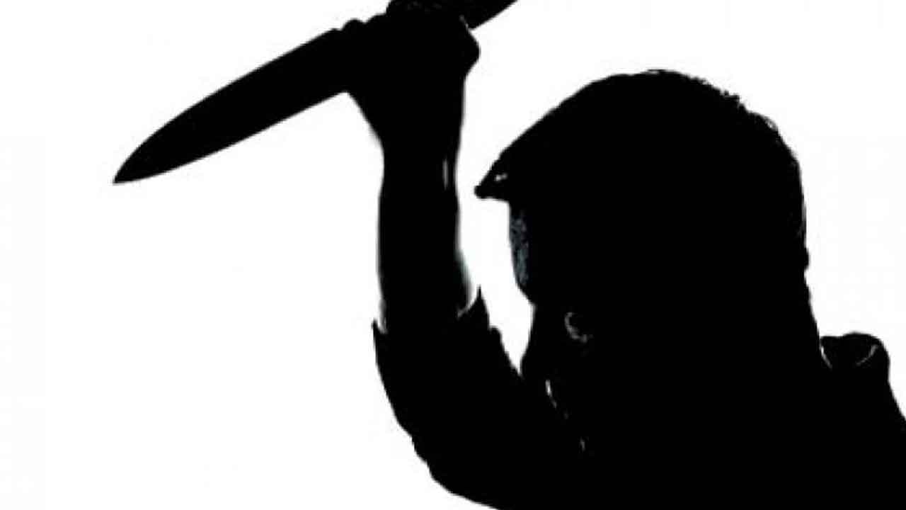 పట్టపగలు నయీం అనుచరుడి హల్చల్