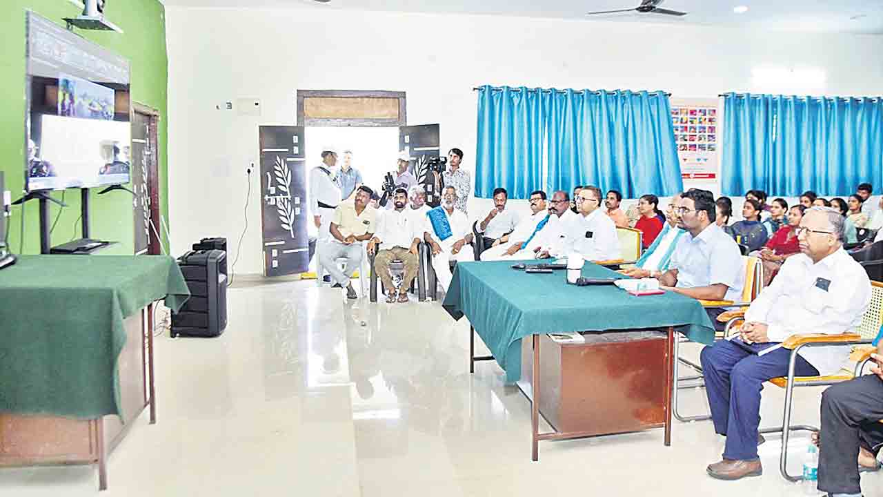 రైతునేస్తాన్ని సద్వినియోగం చేసుకోవాలి