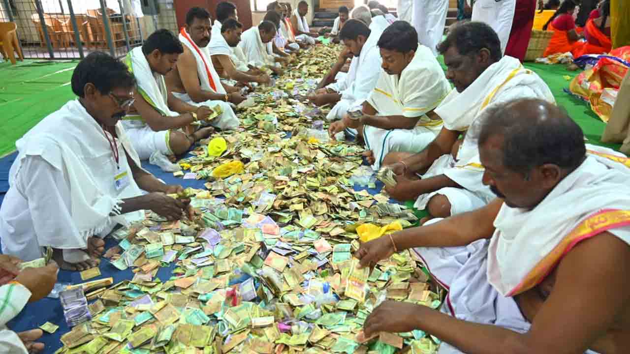 Srisailam | శ్రీశైల మల్లన్నకు రూ.5.16 కోట్ల ఆదాయం..!