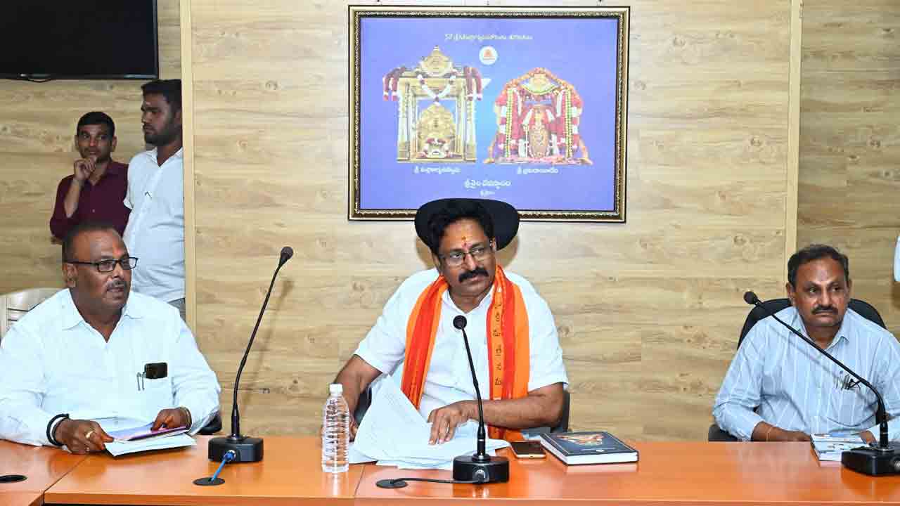 Srisailam | ఏప్రిల్ 6 నుంచి 10 వరకూ శ్రీశైలంలో ఉగాది మహోత్సవాలు.. ఈఓ పెద్దిరాజు