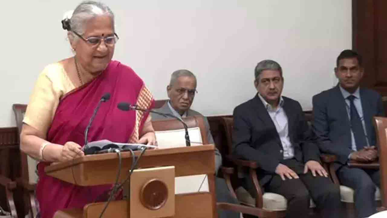 Sudha Murthy | రాజ్యసభ సభ్యురాలిగా సుధామూర్తి ప్రమాణం..!