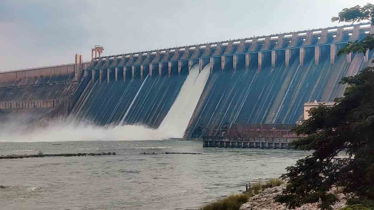 డ్యామ్‌ల భద్రత.. అధికారులదే బాధ్యత!