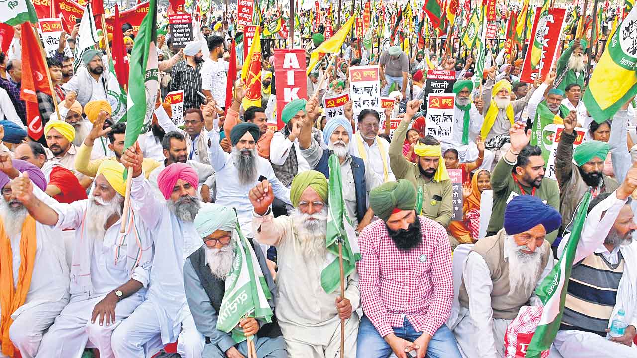 Farmers Protest | కశ్మీర్‌ నుంచి కన్యాకుమారి దాకా.. ఉద్యమాన్ని ఉధృతం చేస్తామన్న రైతు సంఘాలు