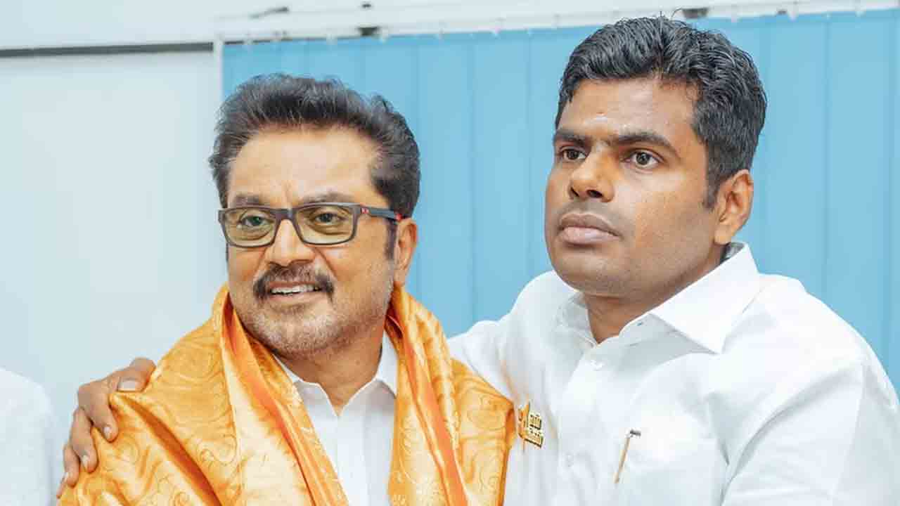 Sarath kumar | తన పార్టీని బీజేపీలో విలీనం చేసిన తమిళ నటుడు శరత్‌కుమార్‌