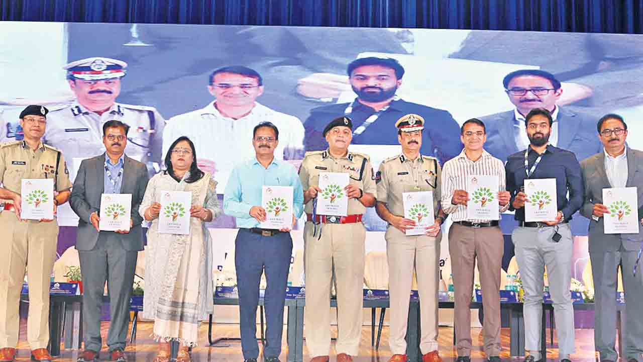 CP Srinivas Reddy | మాదకద్రవ్యాల నిర్మూలనకు పాఠశాలల్లో కమిటీలు