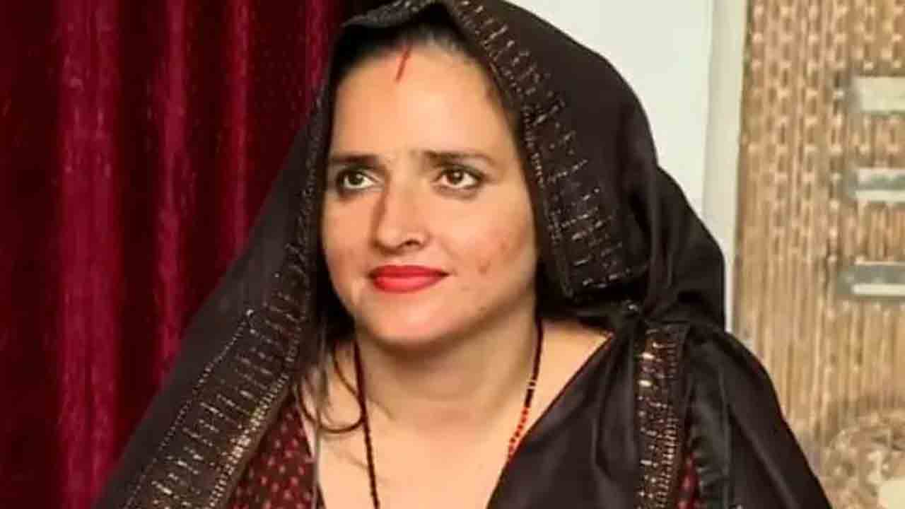 Pak Woman Seema Haider | పాక్‌ మహిళ సీమా హైదర్‌ ఇంట్లోకి చొరబడిన వ్యక్తి.. తనపై    చేతబడి చేసిందని ఆరోపణ