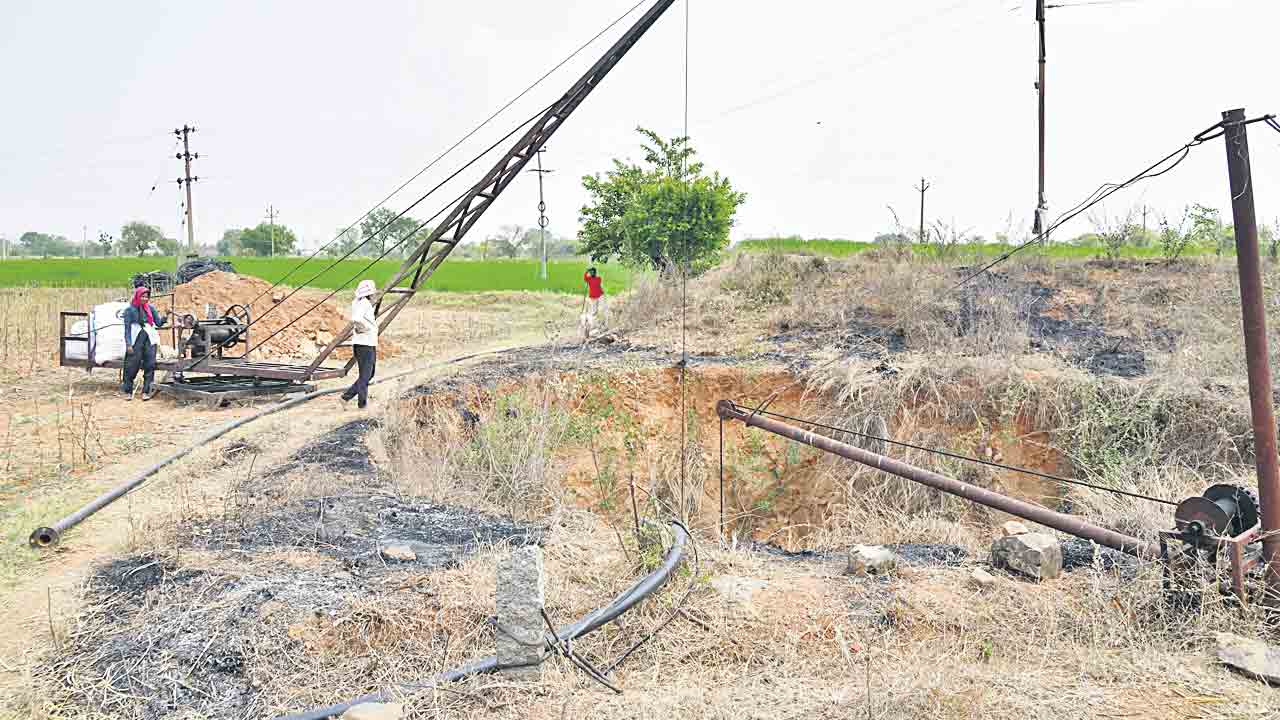 అడుగంటిన ఆశలు!