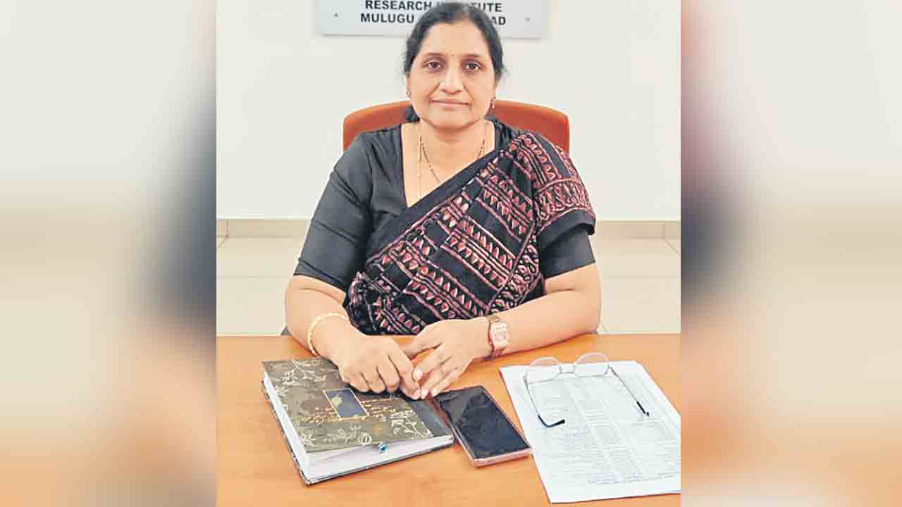 ములుగు అటవీ కళాశాల డీన్‌గా ఆశ